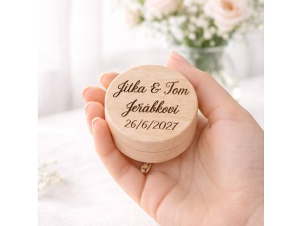 Dřevěná kulatá krabička na prstýnky