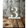 Dekorační dřevěná číslice na stůl