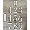 Dekorační dřevěná číslice na stůl