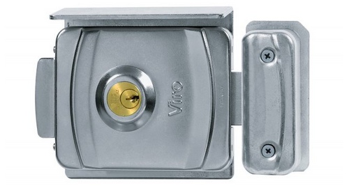 Jaký elektrický zámek pro těžké dveře či brány?