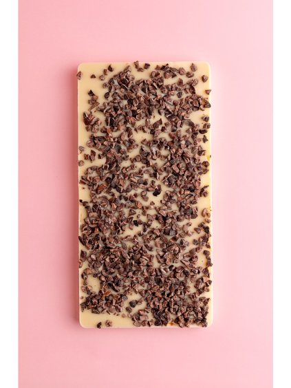 bílá s kakaovými boby