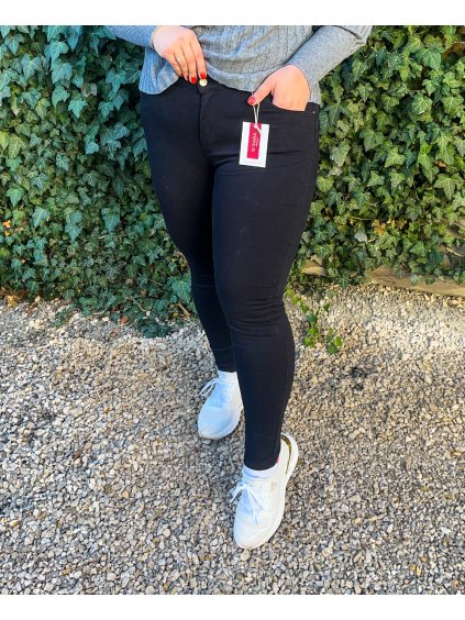 Čierne džínsy M'Sara