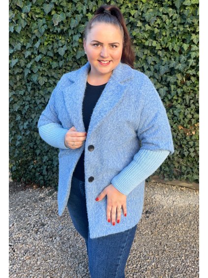 Bledomodrý zateplený kabát