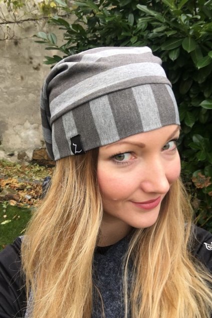Čepice - šedá pruhovaná