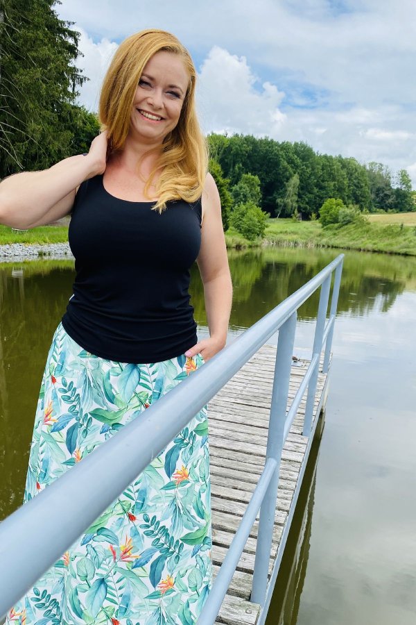 Dlouhá sukně - zelené listy