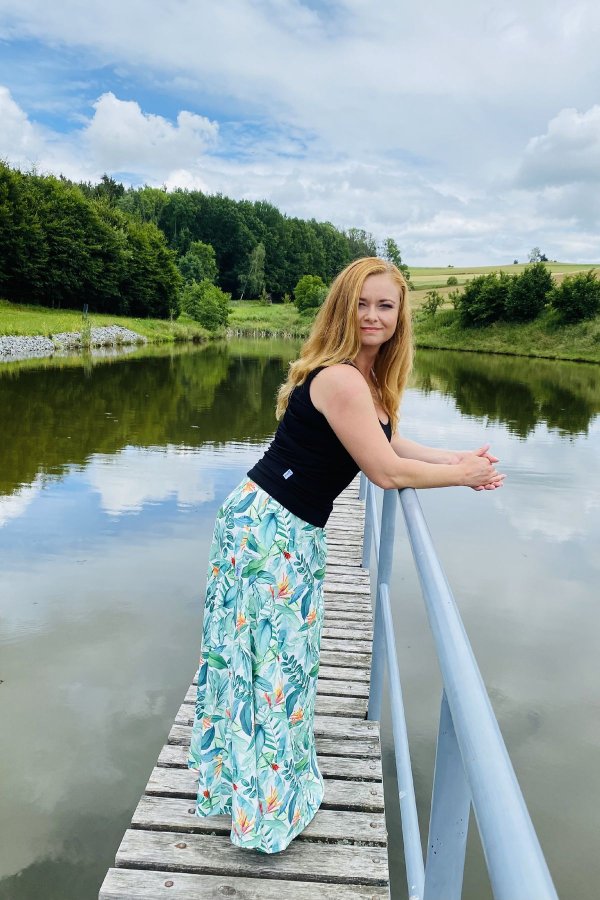 Dlouhá sukně - zelené listy