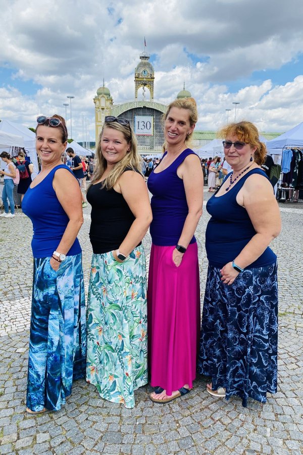 Dlouhá sukně - zelené listy