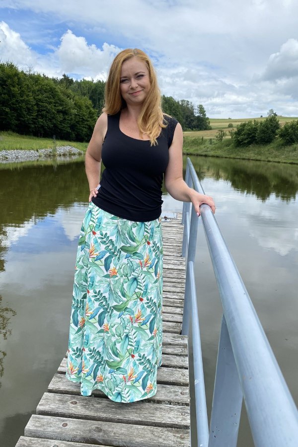 Dlouhá sukně - zelené listy