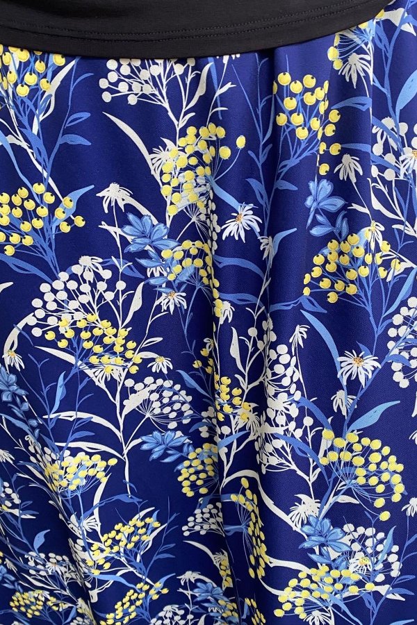 Dlouhá sukně - barevné květy