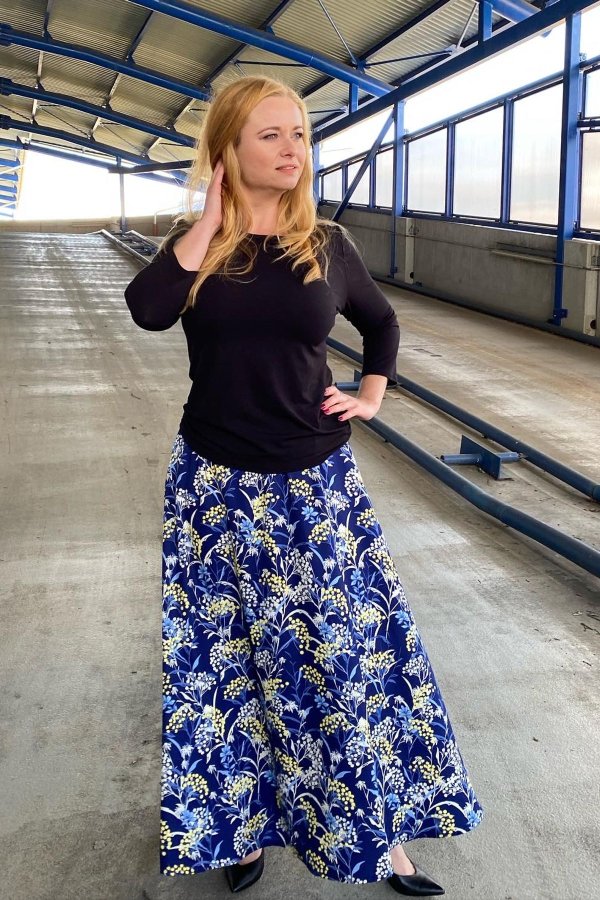 Dlouhá sukně - barevné květy