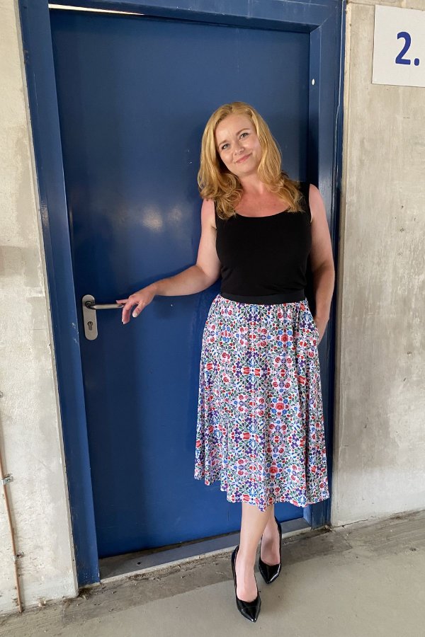 MIDI sukně -  folklór srdíčko Zannia