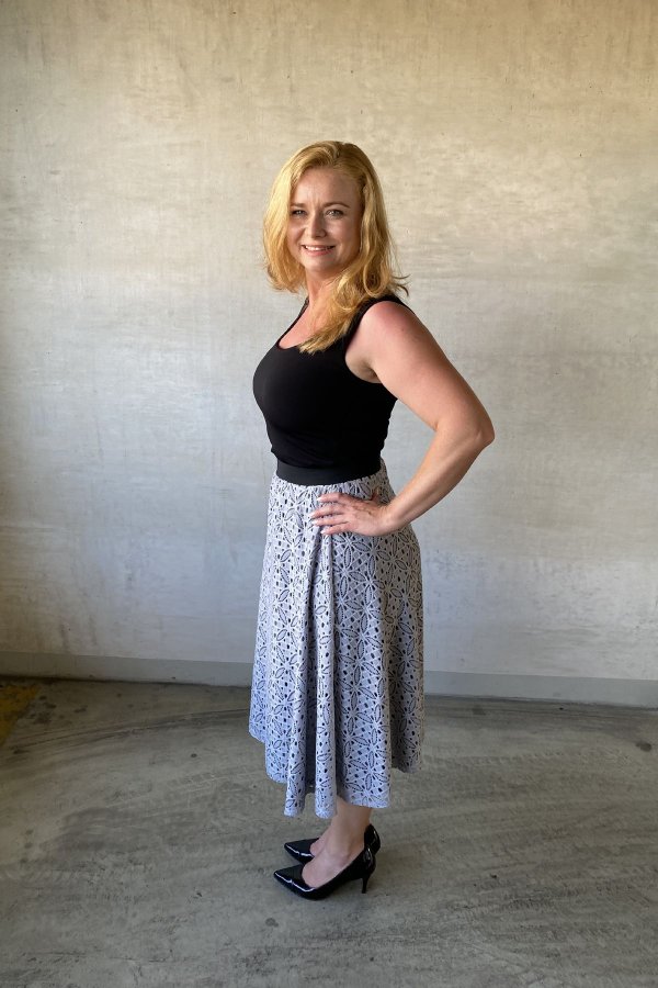 MIDI sukně - krajková - šedá