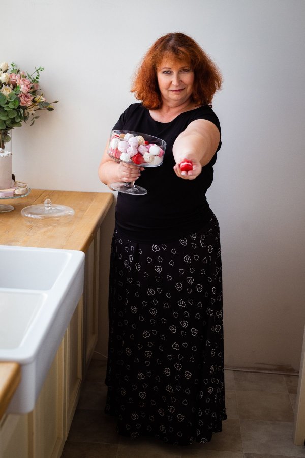 Dlouhá sukně - černobílé srdíčka