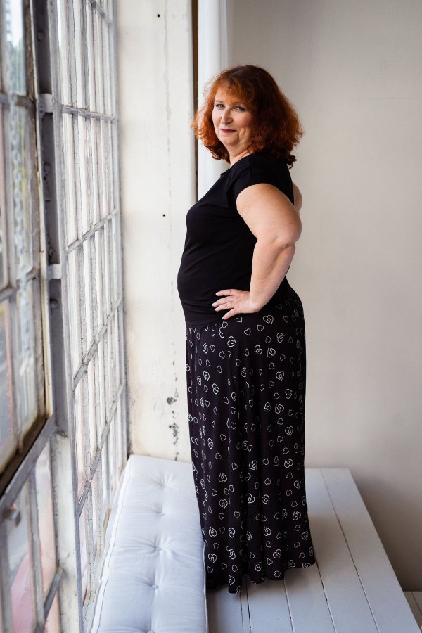 Dlouhá sukně - černobílé srdíčka