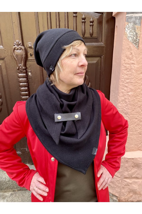 SET - šátek a čepice - černý