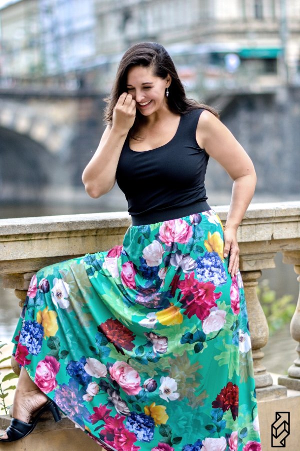 Dlouhá sukně - zelené květy
