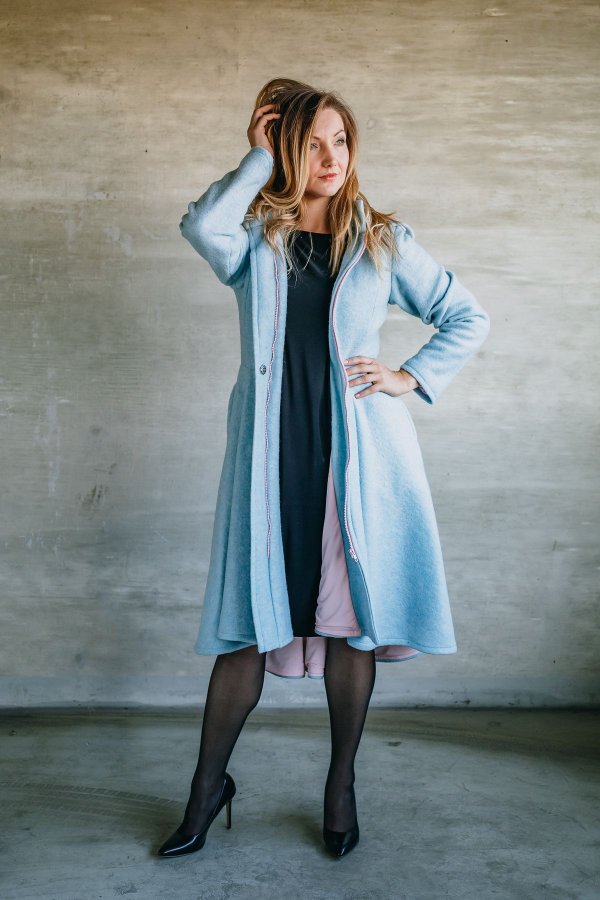 Kabát blankytně modrý  - LIMITKA