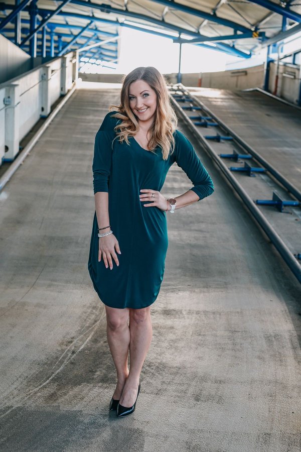 Sára - lahvově zelené