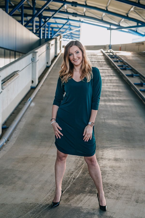 Sára - lahvově zelené