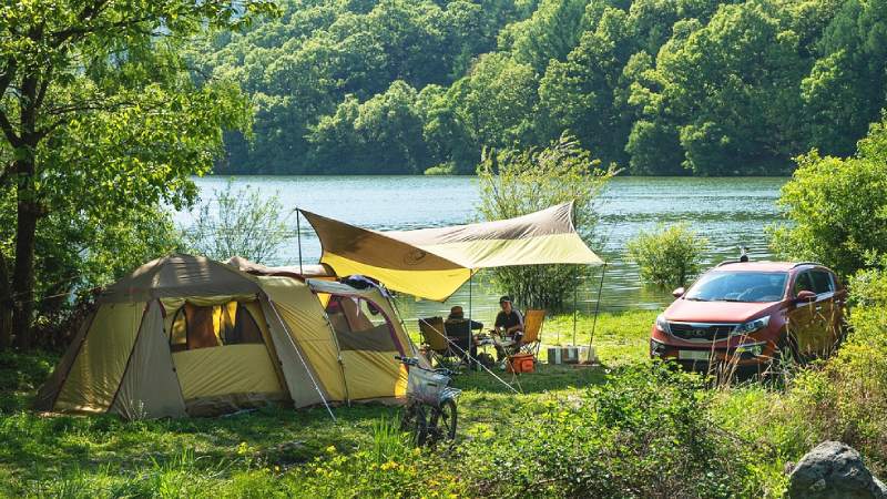 Kam pod stan v ČR: 15 míst pro kempování mimo kemp, na divoko i s dětmi