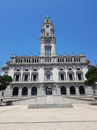 náměstí Praça da Liberdade a Av. dos Aliados-porto-zapakuj