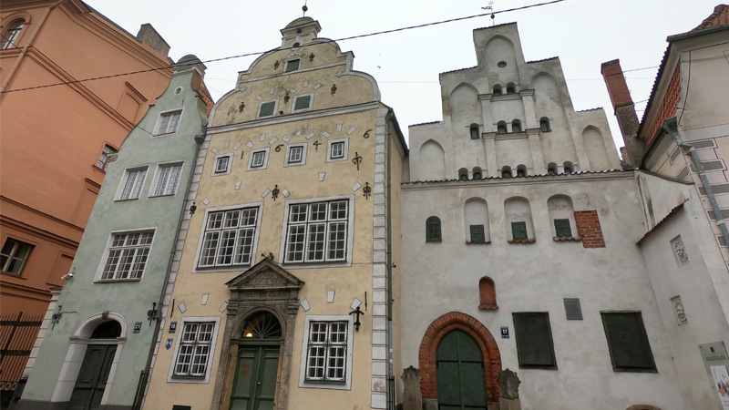 tri-bratri-riga