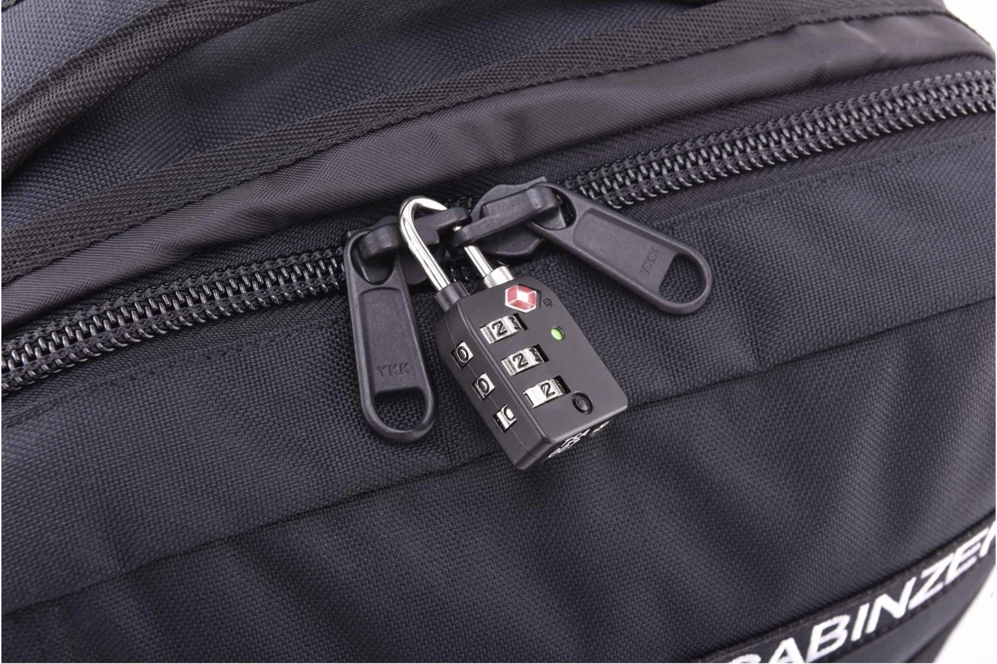 Cabin Zero Military batoh, nylon, 28 l Barva: Černá