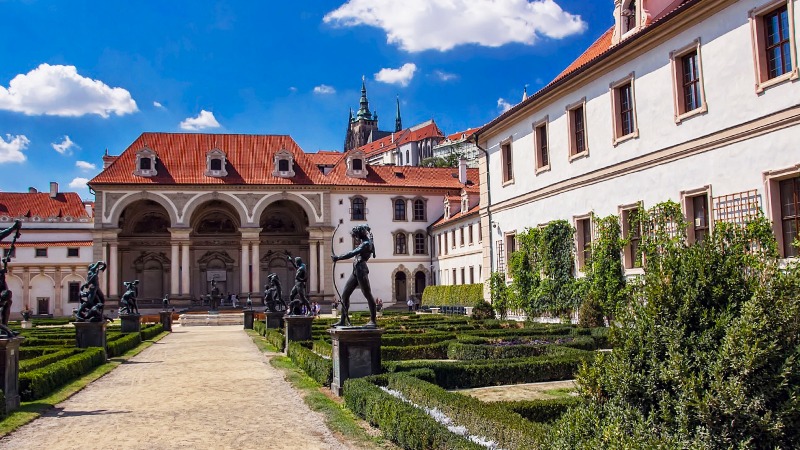 30 miest + BONUS, ktoré vidieť v Prahe zadarmo - pamiatky, múzeá, parky a ďalšie neobjavené miesta