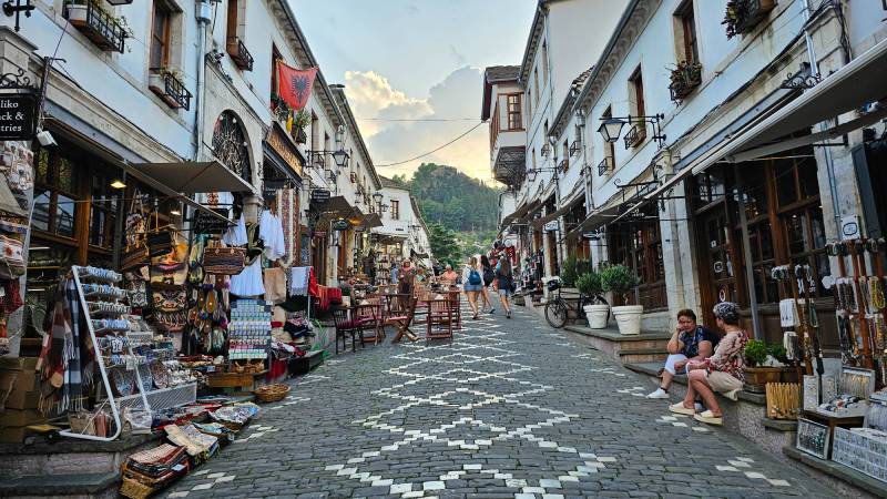 mestecko-Gjirokastra-albanie