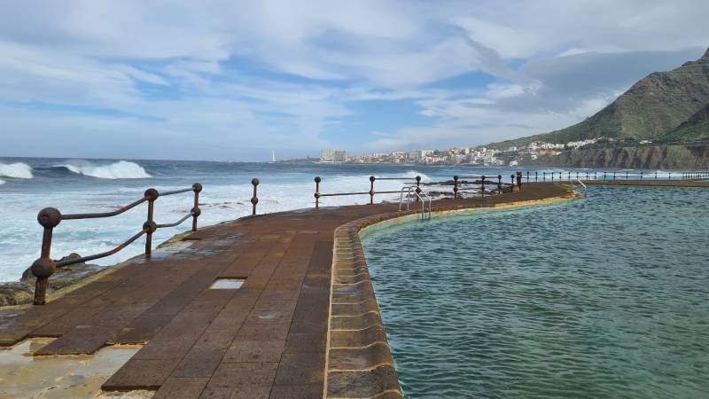 Přírodní-bazénky-Piscina-Natural-de-Bajamar