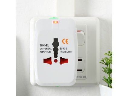 univerzalni cestovni adapter eu uk usa aus 6