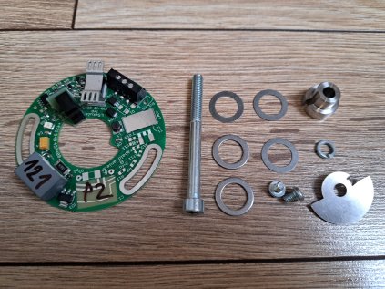 TYP 121 - JEDNO-valcový motor