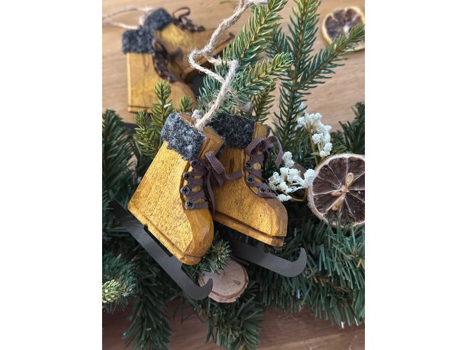 Dřevěné antik brusle