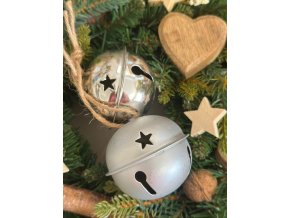 Stříbrná rolnička na přírodním provázku