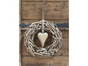 Dřívkový věnec se srdcem - 40 cm