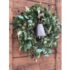 Maxi věnec se zvonem - mix zeleně (umělý, 55 cm)