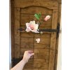 Magnolie - větvička 50 cm