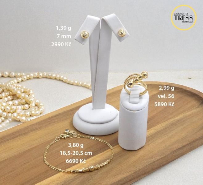 Zlaté šperky s kuličkami jsou stále oblíbené ❤ Projděte si náš e-shop, máme jich více 👍...