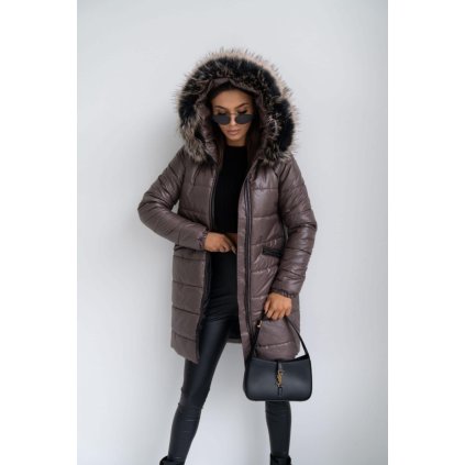 dlouhý zimní kabát hnědý