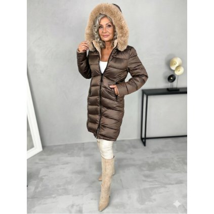 prošívaný zimní kabát hnědý