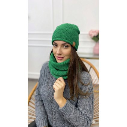 dámský komplet čepice nákrčník zelený