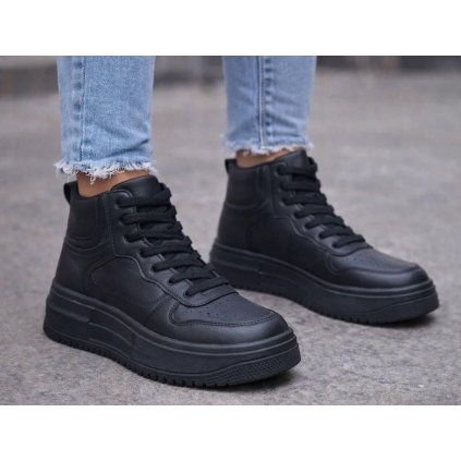 černé koženkové tenisky vysoké