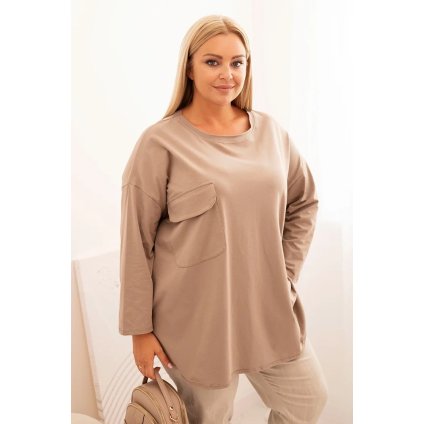 Dámská blůza Plus Size s bavlnou, s kapsou a ohrnovacími rukávy fango (Velikost universal, Barva Fango)