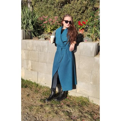 „Dámská dlouhá flaušová vesta s páskem – univerzální velikost, délka 98 cm“