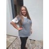 bílá plussize košile s pletenou vestičkou šedá