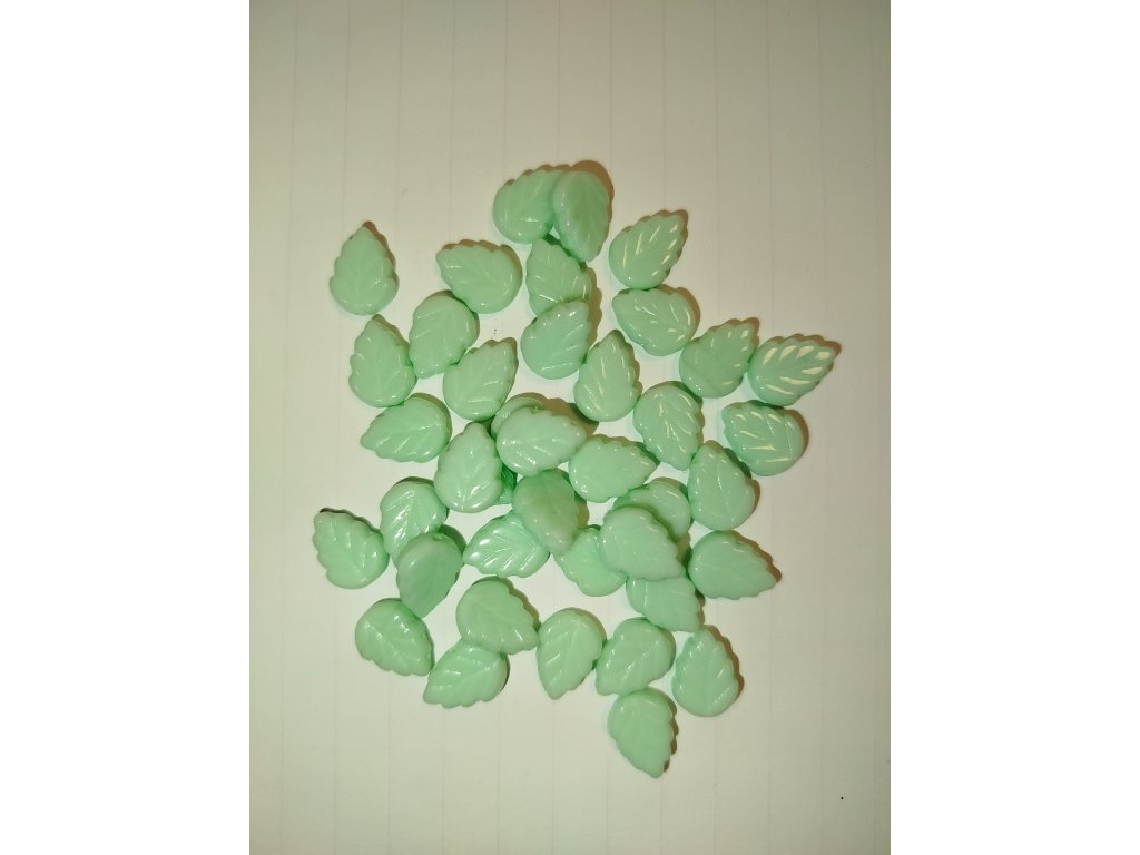 Skleněný lístek  - světle zelený - 10 mm