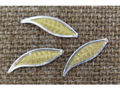 Ozdobný komponent - list s kovovou síťkou