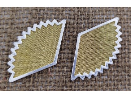 Ozdobný komponent - vějíř s kovovou síťkou