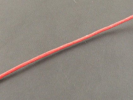 Voskovaná šňůra kulatá červená (délka 1 m)