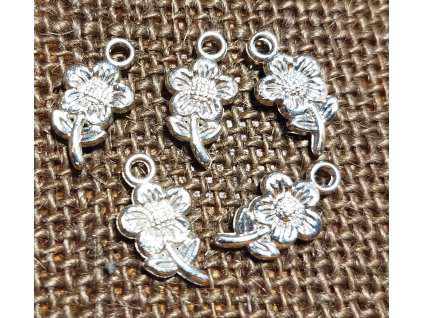 Přívěsek - CCB - květinka